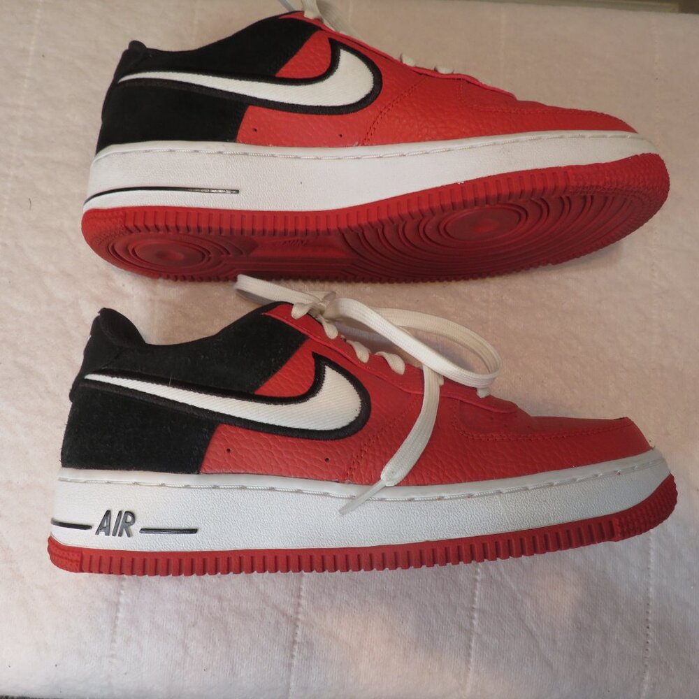 Nike Air Force Mystic Red Style AV0743 Sneakers